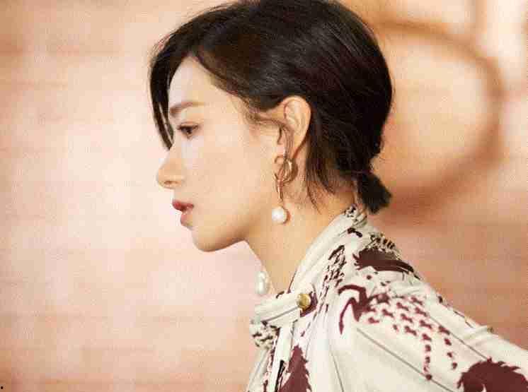 娱乐明星团与娱乐吃瓜君